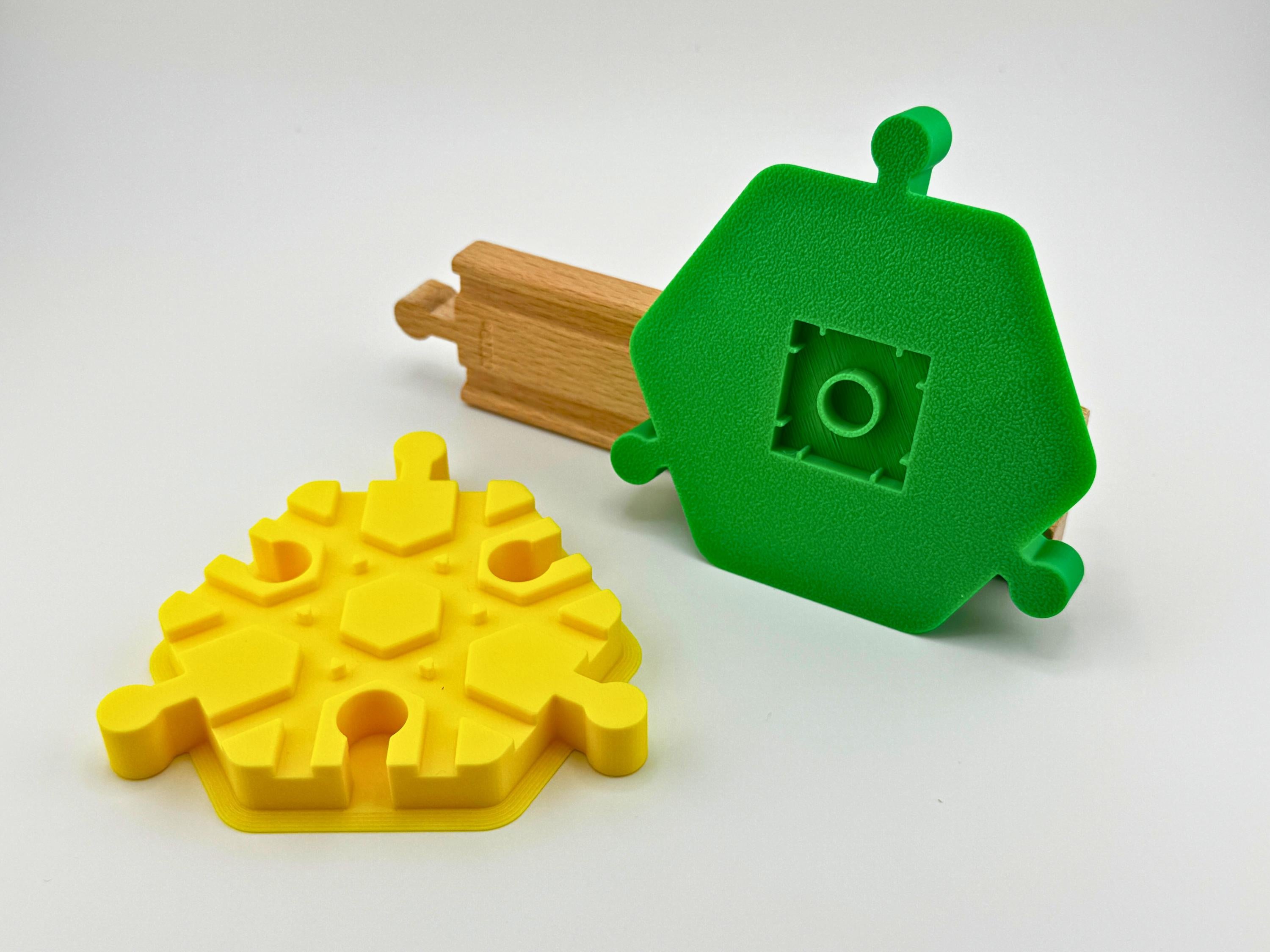 6-Way Wooden Train Track Crossing: Compatible with Duplo & BRIO/HAPE/IKEA