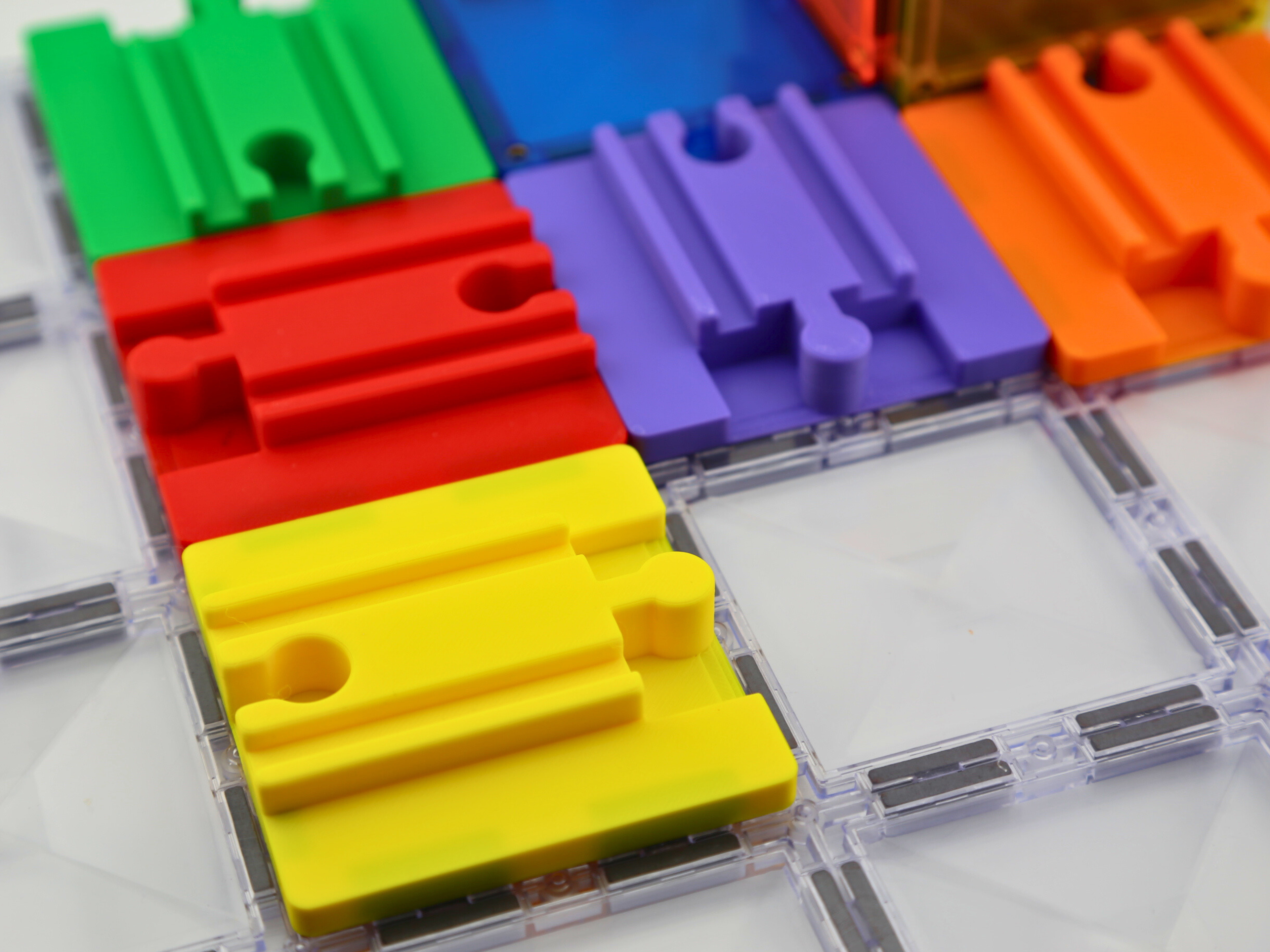 Magnetic Tiles with Wooden Train Track