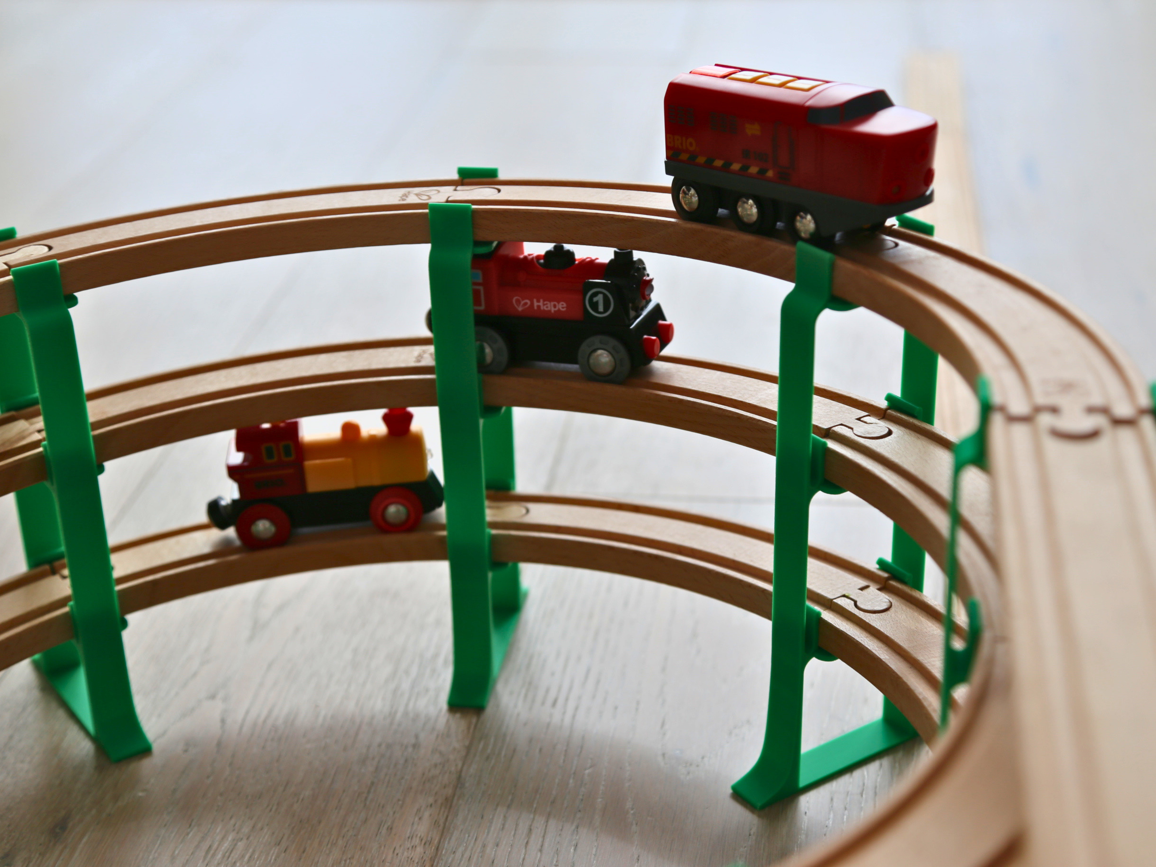 Spiral Pillars for Wooden Train | 8 Numbered Pillars With Organizer