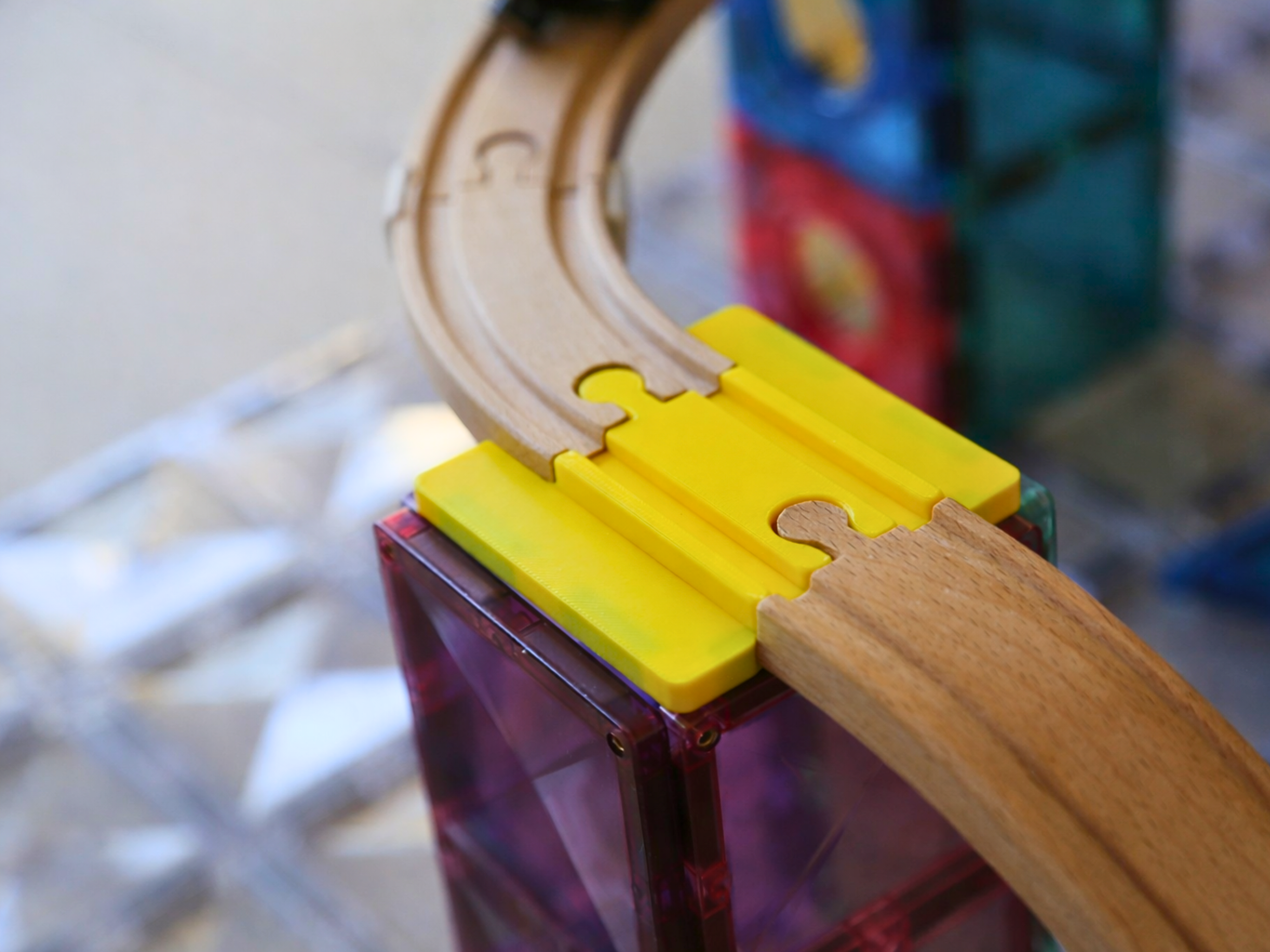 Magnetic Tiles with Wooden Train Track