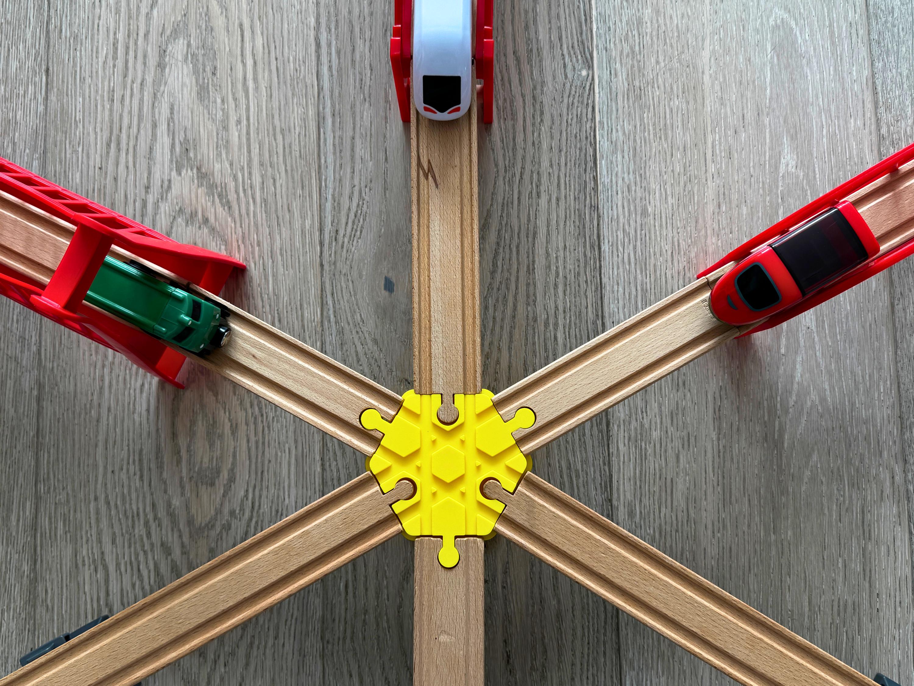 6-Way Wooden Train Track Crossing: Compatible with Duplo & BRIO/HAPE/IKEA