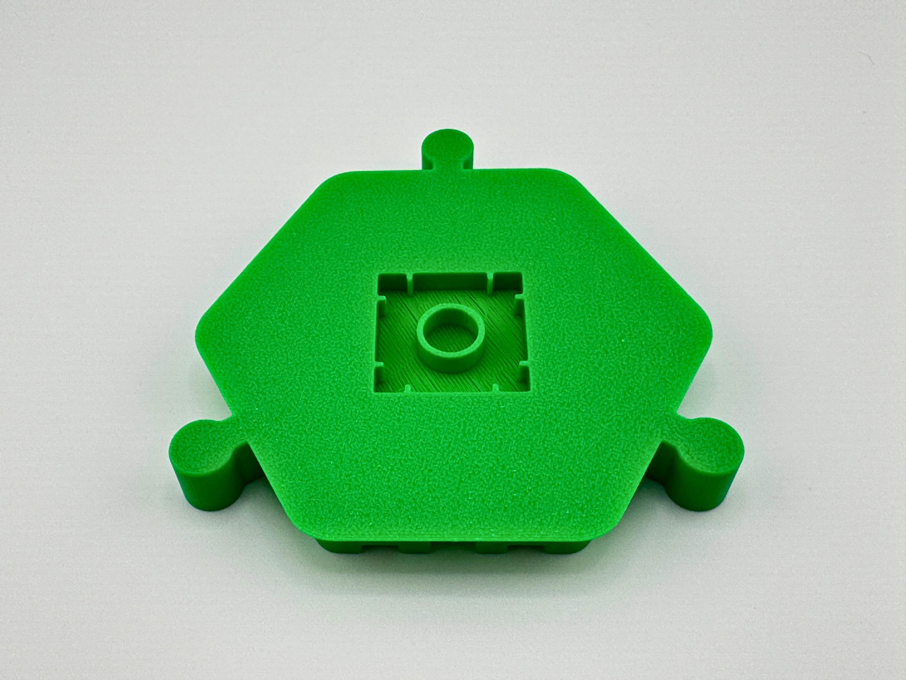 6-Way Wooden Train Track Crossing: Compatible with Duplo & BRIO/HAPE/IKEA