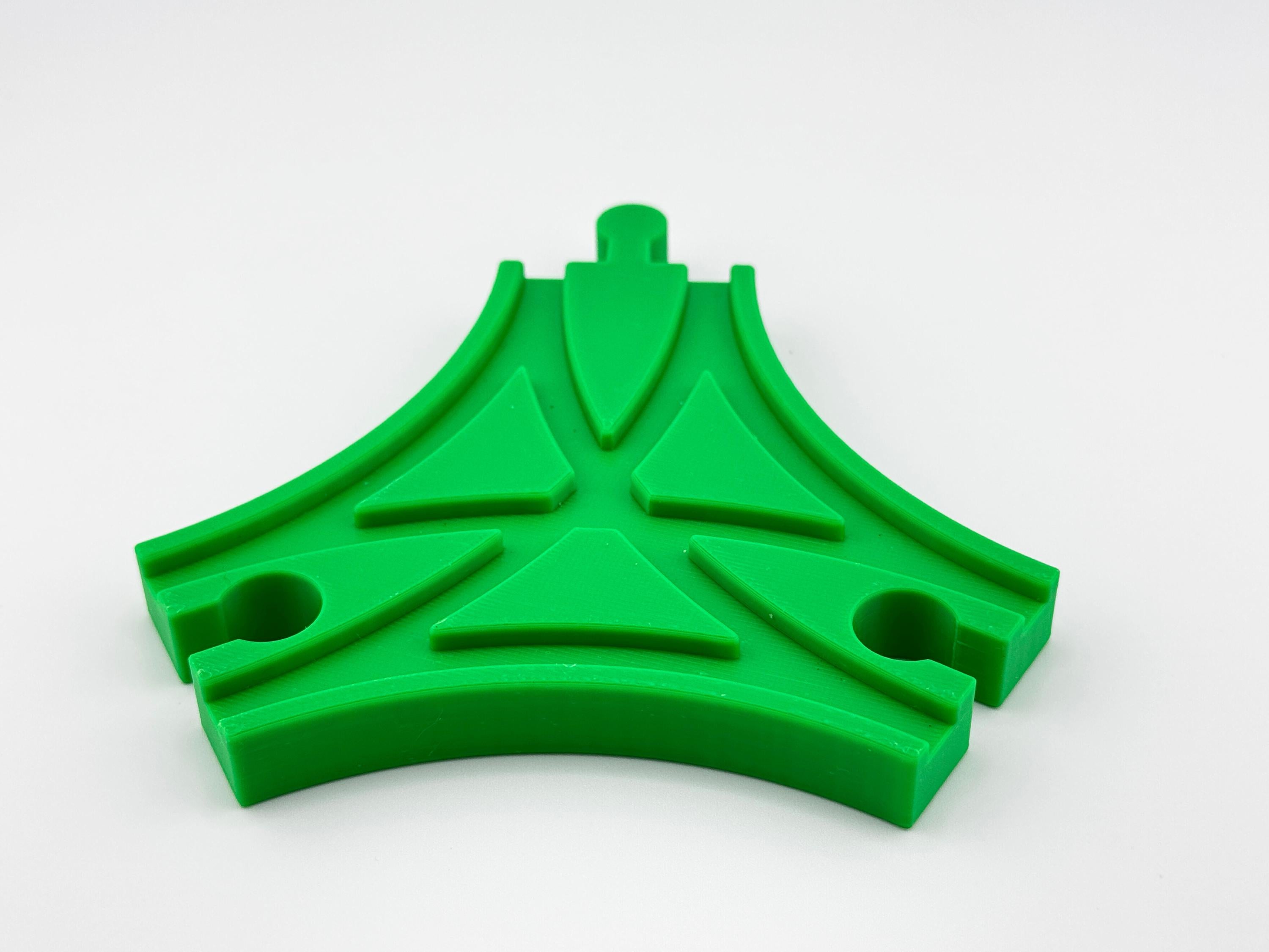 3-way Crossing for Wooden Trains - 120 Degree Connector