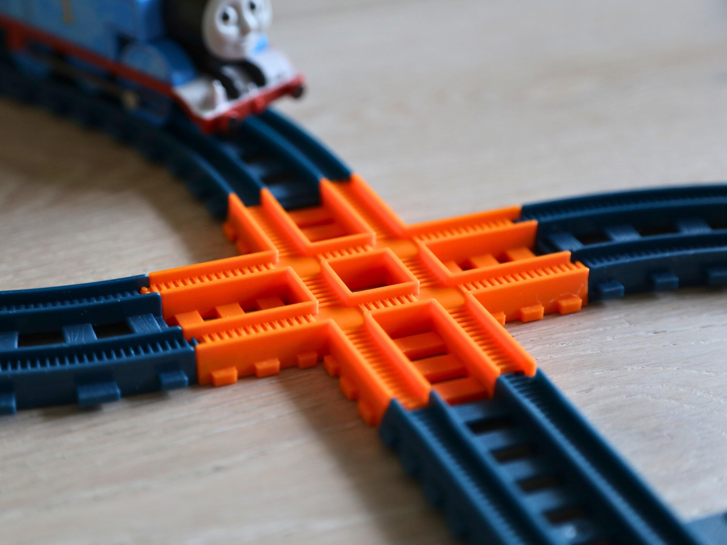 4-way Crossing for Thomas & Friends Tracks - Trackmaster 2014 and newer